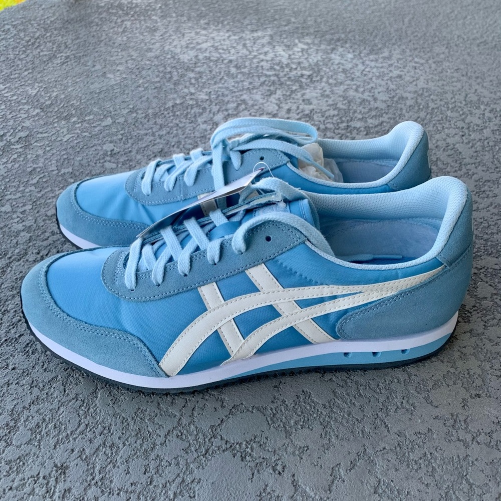 NEW Asics Onitsuka Tiger Mens US 10 / Womens US 12